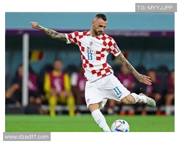 足球巨星训练揭秘：从技术细节到体能挑战，如何打磨世界级球员实力